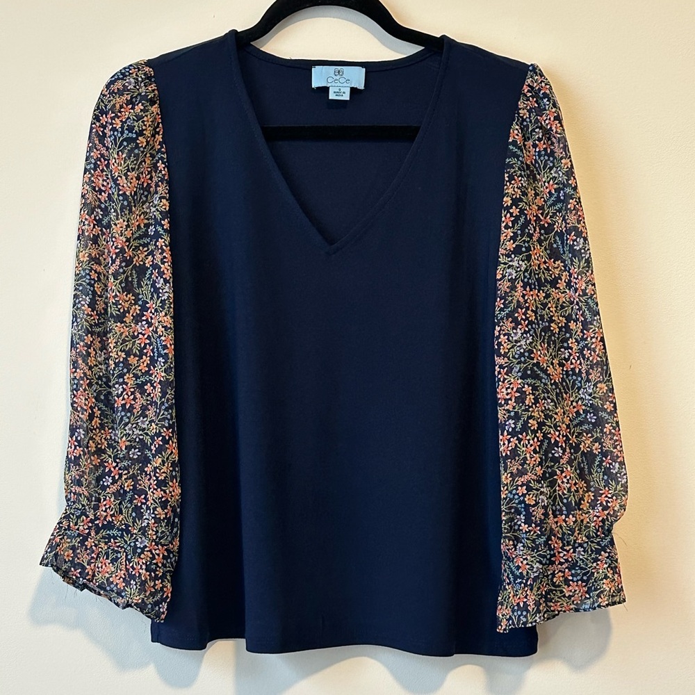 Cece Floral Sleeve Navy Blouse Top Size Small V Neck